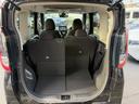 後席は片方ずつ前後にスライドすることができます。軽自動車でありながら広い空間をうまく利用し、乗車人数や荷物量に合わせて自由自在です♪