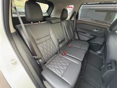 �ꥢ�����Ȥ�ʥåѥ쥶�������ȤǤ������Ϥ��¤��鴶�Τ��륤��ƥꥢ�ϡ�����²�Τ��Ф��������̤ʻ��֤ؤ��Ѥ��Ƥ���ޤ��� 3