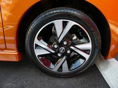 �����ܥ�ǥ�ʤΤǣ���������ν�������ߥۥ����뤬�դ��Ƥ��ޤ���������å��֤ʥǥ����󤬽���Ǥ��͡����Ե�Υ�����ʤ��ΤǤޤ��ޤ��������ȤäƤ��������ޤ��衪�� 6