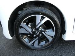 �����ܥ�ǥ�ʤΤǣ���������ν�������ߥۥ����뤬�դ��Ƥ��ޤ���������å��֤ʥǥ����󤬽���Ǥ��͡����Ե�Υ�����ʤ��ΤǤޤ��ޤ��������ȤäƤ��������ޤ��衪�� 4