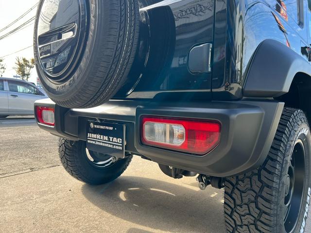 バンパーはノーマルです