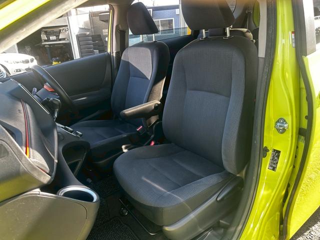 シエンタ ハイブリッドG セーフティーセンス 両側電動スライドドア フルセグナビバックカメラ 前後ドライブレコーダー(11枚目)