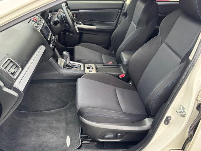 レヴォーグ １．６ＧＴ－Ｓアイサイト　４Ｗ　ナビ　フルセグＴＶ　バックカメラ　ＥＴＣ　スマートキー　衝突軽減ブレーキ　パワーシート　クルーズコントロール　ビルシュタインサスペンション　ＬＥＤヘッドライト（14枚目）