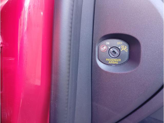 Ｖ６０ Ｔ４　衝突軽減ブレーキ　レーンキープ　本革シート　純正ナビ　シートヒーター　パワーシート　バックカメラ　ドライブレコーダー　ルーフレール　　ＢＬＩＳ（37枚目）