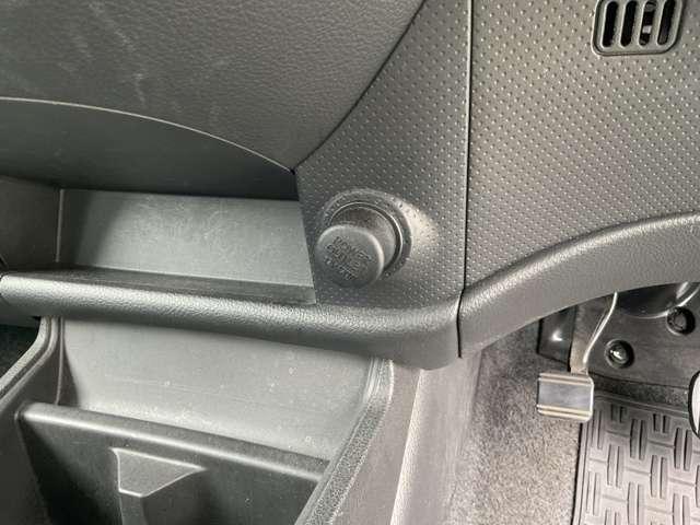 ＮＶ１５０ＡＤ １．５　ＶＥ　衝突軽減ブレーキ　バックモニター　キーレスエントリーキー　レーダーブレーキサポート　エアバッグ　パワーウインドウ　車線逸脱警報　ＥＴＣ　ナビＴＶ　エアコン　バックモニター　ＰＳ　ワンセグ　助手席エアバッグ　メモリーナビ　ＡＢＳ（17枚目）