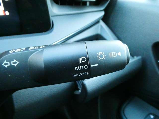 ノート 1.2 X 衝突軽減ブレーキ バックモニター LEDヘ リアカメラ 衝突被害軽減ブレ-キ ETC付 LEDヘッドライト レーンアシスト インテリジェントキー ドラレコ 盗難防止システム ワンセグTV TVナビ サイドカーテンエアバック メモリーナビ ABS(15枚目)