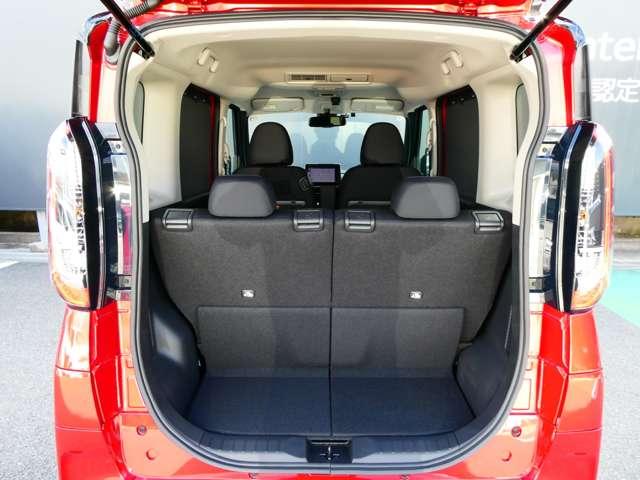 トランクも広々で、使い勝手もいいですよ♪