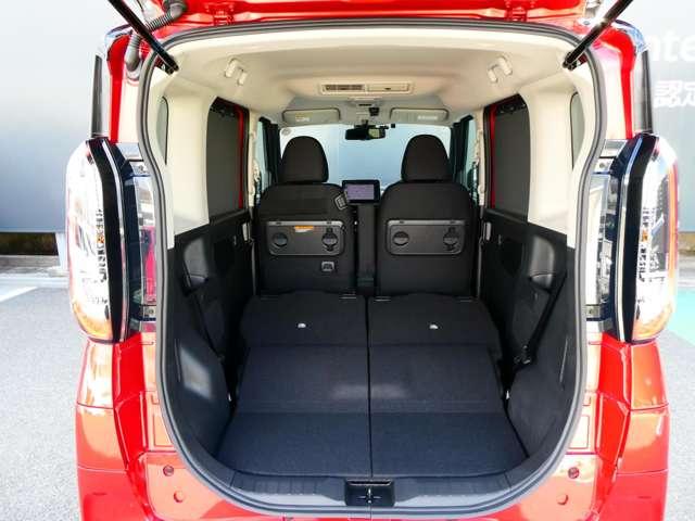 簡単にたためる後席を格納すれば、カゴ付の２７インチ自転車を余裕で積み込むことができます★