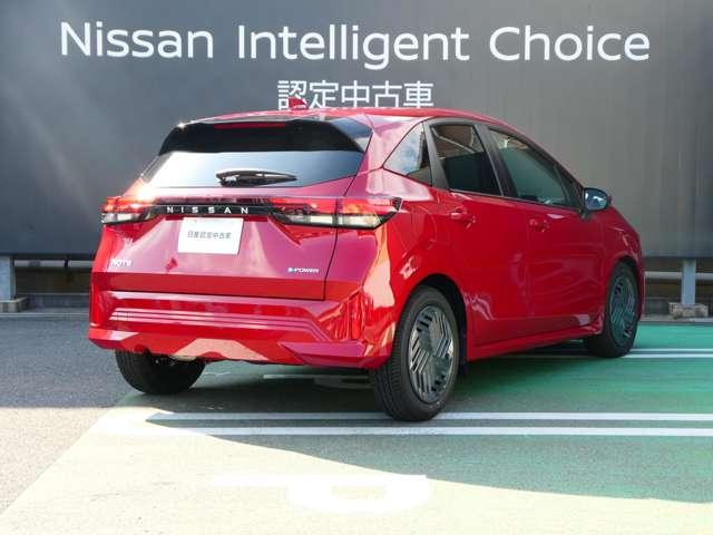 ノート １．２　Ｘ　衝突軽減ブレーキ　アラウンドビューモニタ　リアカメラ　衝突被害軽減ブレ－キ　全方位カメラ　ＥＴＣ付　ＬＥＤヘッドライト　レーンアシスト　インテリジェントキー　盗難防止システム　ワンセグＴＶ　ＴＶナビ　サイドカーテンエアバック　サイドカメラ（2枚目）