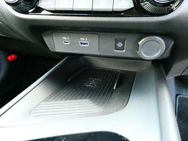 ノート １．２　Ｘ　衝突軽減ブレーキ　アラウンドビューモニタ　リアカメラ　衝突被害軽減ブレ－キ　全方位カメラ　ＥＴＣ付　ＬＥＤヘッドライト　レーンアシスト　インテリジェントキー　盗難防止システム　ワンセグＴＶ　ＴＶナビ　サイドカーテンエアバック　サイドカメラ（13枚目）