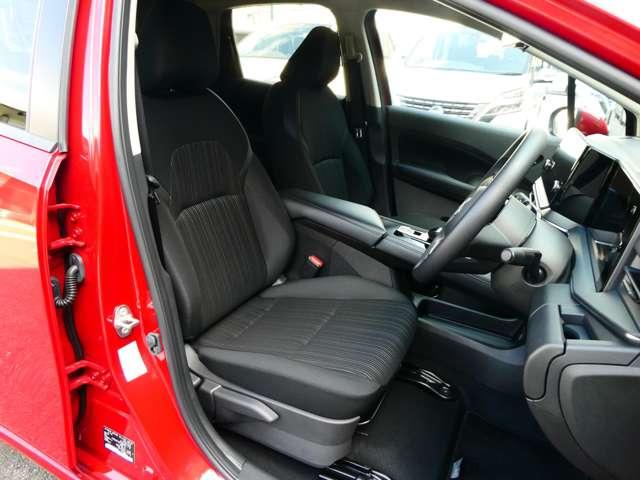 ノート １．２　Ｘ　衝突軽減ブレーキ　アラウンドビューモニタ　リアカメラ　衝突被害軽減ブレ－キ　全方位カメラ　ＥＴＣ付　ＬＥＤヘッドライト　レーンアシスト　インテリジェントキー　盗難防止システム　ワンセグＴＶ　ＴＶナビ　サイドカーテンエアバック　サイドカメラ（20枚目）