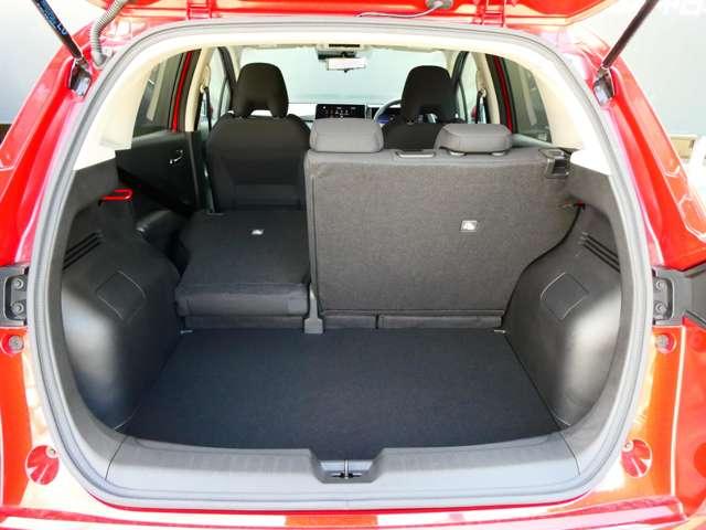 ノート １．２　Ｘ　衝突軽減ブレーキ　アラウンドビューモニタ　リアカメラ　衝突被害軽減ブレ－キ　全方位カメラ　ＥＴＣ付　ＬＥＤヘッドライト　レーンアシスト　インテリジェントキー　盗難防止システム　ワンセグＴＶ　ＴＶナビ　サイドカーテンエアバック　サイドカメラ（26枚目）