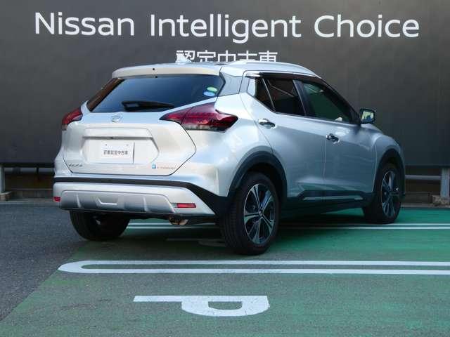 キックス １．２　Ｘ　ツートーン　インテリアエディション　エマージェンシーＢ　セキュリティ　アラウンドモニター　Ｒカメラ　ＬＥＤ　エアコン　ドラレコ　スマートキー　ＥＴＣ　メモリーナビ　サイドエアバック　ＡＷ　キーレス　ワンセグＴＶ　ナビＴＶ　ＡＢＳ（2枚目）