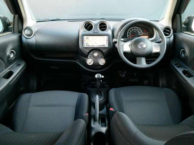 マーチ １．２　１２Ｘ　アイドリングストップ機能　ＥＴＣ　ＥＴＣ車載器　イモビ　スマートキープッシュスタート　アイストップ　ドライブレコーダー　ナビＴＶ　運転席助手席エアバック　パワーウインド　ＡＢＳ　ワンセグ　キーレスエントリー　ワンオーナー　メモリーナビ（4枚目）