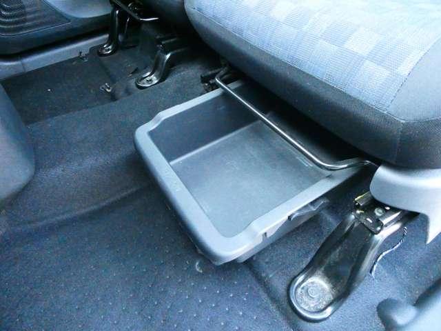 デイズ ６６０　ハイウェイスターＧターボ　４ＷＤ　衝突軽減ブレーキ　アラウンドビューモニタ　インテリジェントエマージェンシーブレーキ　フルタイム４ＷＤ　ドラレコ　全方位カメラ　メモリーナビ　ＬＥＤランプ　インテリキー　キーレスエントリー　オートエアコン　アルミ　パワステ　ワンオーナー　ＡＢＳ（17枚目）