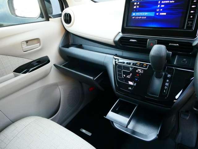 デイズ ６６０　Ｘ　衝突軽減ブレーキ　アラウンドＭ　踏み間違え防止　スマートキー　イモビライザー　バックカメラ　ＥＴＣ　レーンキープ　アイドリングストップ　ドライブレコーダー　キーレス　フルオートエアコン　ＬＥＤライト　ナビＴＶ　ＷＡＢ（14枚目）