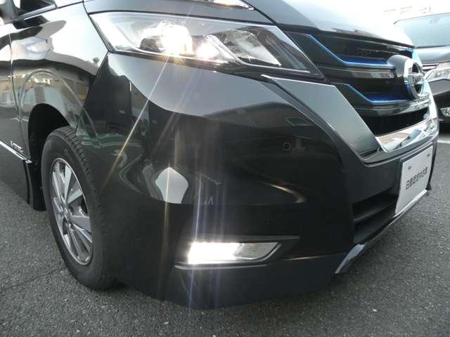 セレナ 1.2 e-POWER ハイウェイスター V 衝突軽減ブレーキ 360°カメラ エマジェンシーブレーキ 1オナ 寒冷地仕様 スマキー バックカメラ LED レーンアシスト クルコン ETC ドラレコ イモビ サイドカーテンエアバック フルオートエアコン エアバック(17枚目)