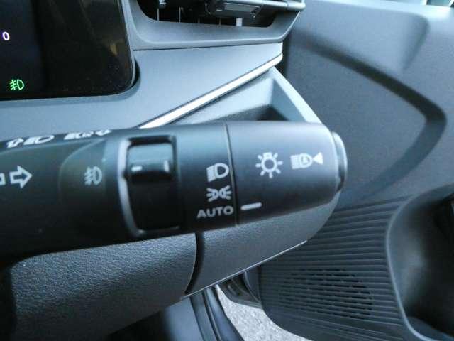 ノート 1.2 X 衝突軽減ブレーキ リアカメラ 衝突被害軽減ブレ-キ 全方位カメラ ETC付 アルミ LEDヘッドライト レーダークルーズ レーンアシスト インテリジェントキー ワンオーナー 盗難防止システム ワンセグTV TVナビ(17枚目)