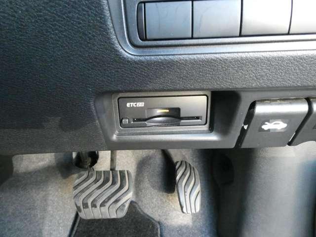 セレナ 2.0 ハイウェイスターV 衝突軽減ブレーキ W電動スライド レーダークルコン レーンアシスト LEDランプ ワンオーナー車 盗難防止システム ETC装備 カーテンエアバッグ アルミホイール キーフリー メモリ-ナビ ナビTV エアコン ドラレコ(18枚目)