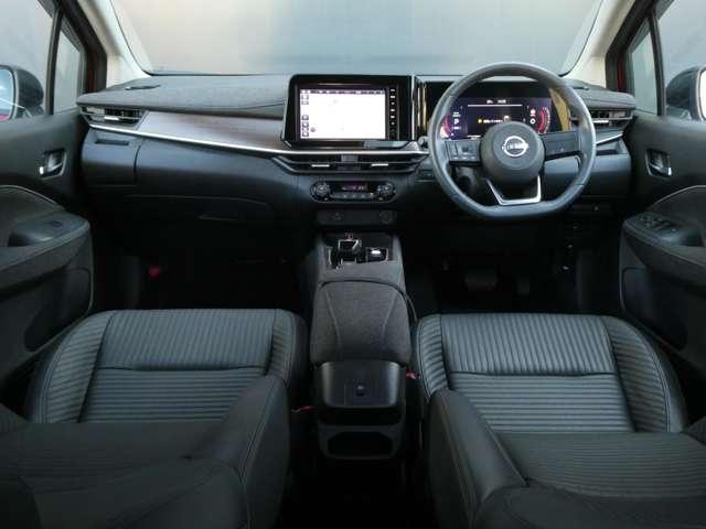 オーラ 1.2 G レザーエディション 衝突軽減ブレ-キ 追突防止 本革 車線逸脱警報装置 LED ドライブレコーダー 盗難防止 バックモニター ETC インテリジェントキー メモリーナビゲーション AW キーレスエントリー オートエアコン ABS ISS(4枚目)