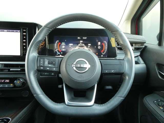 オーラ 1.2 G レザーエディション 衝突軽減ブレ-キ 追突防止 本革 車線逸脱警報装置 LED ドライブレコーダー 盗難防止 バックモニター ETC インテリジェントキー メモリーナビゲーション AW キーレスエントリー オートエアコン ABS ISS(11枚目)