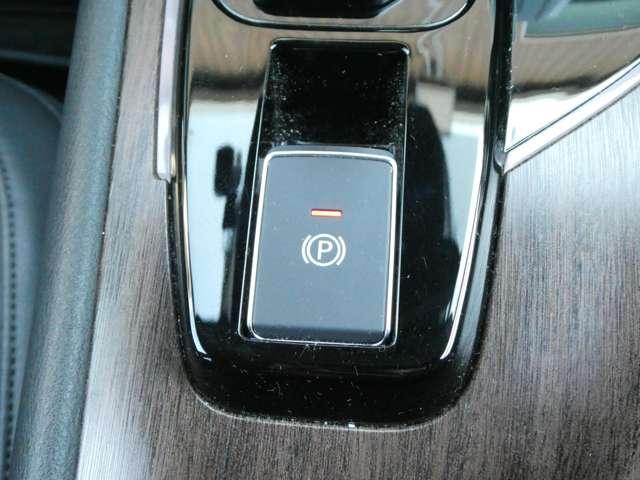 オーラ 1.2 G レザーエディション 衝突軽減ブレ-キ 追突防止 本革 車線逸脱警報装置 LED ドライブレコーダー 盗難防止 バックモニター ETC インテリジェントキー メモリーナビゲーション AW キーレスエントリー オートエアコン ABS ISS(18枚目)