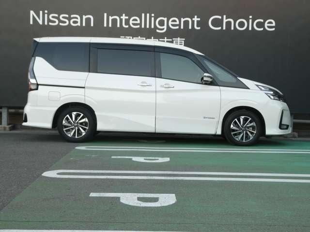 セレナ 1.2 e-POWER ハイウェイスターV 衝突軽減ブレーキ エマジェンシーブレーキ 1オナ スマキー バックカメラ LED レーンアシスト ETC Aストップ イモビ サイドカーテンエアバック フルオートエアコン アルミホイール エアバック メモリーナビ(3枚目)