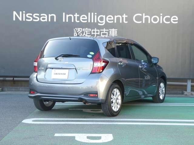 ノート 1.2 e-POWER X Vセレクション 衝突被害軽減B アラウンドカメラ ワンオ-ナ-車 運転席助手席エアバック エアバッグ 衝突被害軽減装置 イモビライザー LEDヘッドライト パワーウインドウ レーンアシスト ETC アルミホイール スマートキー(2枚目)