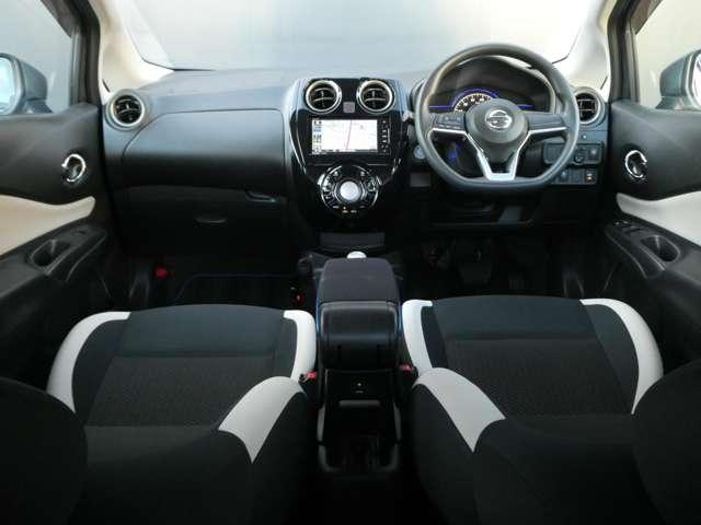 ノート 1.2 e-POWER X Vセレクション 衝突被害軽減B アラウンドカメラ ワンオ-ナ-車 運転席助手席エアバック エアバッグ 衝突被害軽減装置 イモビライザー LEDヘッドライト パワーウインドウ レーンアシスト ETC アルミホイール スマートキー(4枚目)
