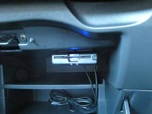 ノート 1.2 e-POWER X Vセレクション 衝突被害軽減B アラウンドカメラ ワンオ-ナ-車 運転席助手席エアバック エアバッグ 衝突被害軽減装置 イモビライザー LEDヘッドライト パワーウインドウ レーンアシスト ETC アルミホイール スマートキー(14枚目)