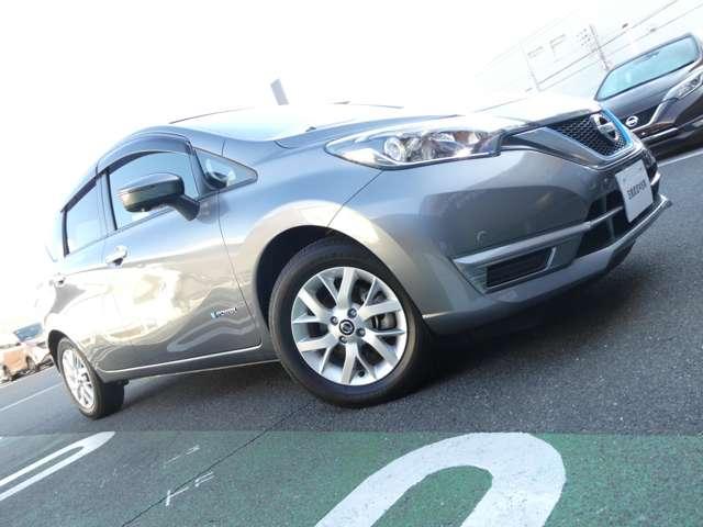 ノート 1.2 e-POWER X Vセレクション 衝突被害軽減B アラウンドカメラ ワンオ-ナ-車 運転席助手席エアバック エアバッグ 衝突被害軽減装置 イモビライザー LEDヘッドライト パワーウインドウ レーンアシスト ETC アルミホイール スマートキー(23枚目)