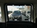 後席にはロールサンシェードも装備しているので、後席に座る方の安眠を守ってくれます♪