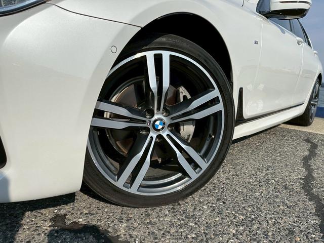 ７シリーズ ７４０ｉ　Ｍスポーツ　スライディングルーフ　茶レザーシート　パワーシート　メーカーナビ　全方位カメラ　純正２０インチアルミホイール　Ｂｌｕｅｔｏｏｔｈ（47枚目）