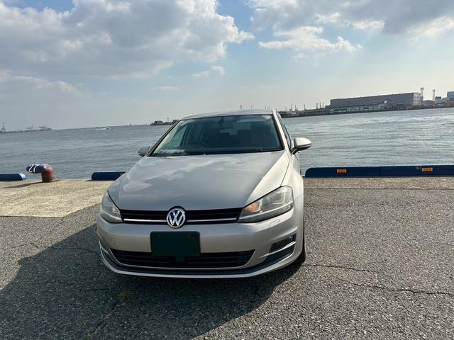 ゴルフ 　純正ナビ　ＴＶ　バックカメラ　純正アルミホイール　パドルシフト　アクティブクルーズコントロール　プリクラッシュセーフティーシステム（8枚目）