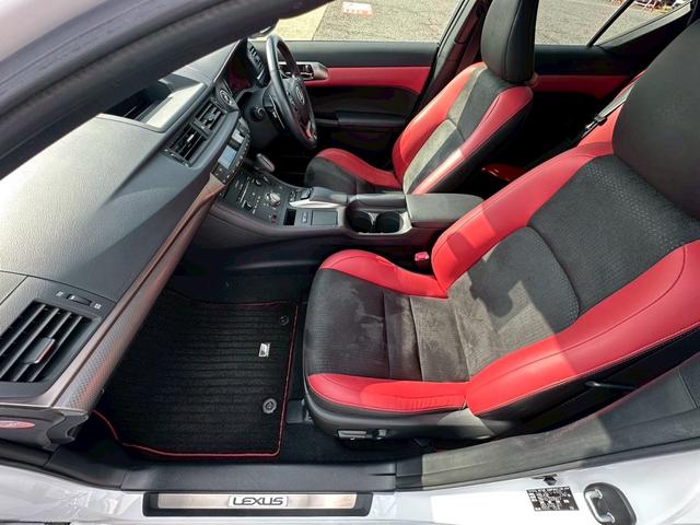 ＣＴ ＣＴ２００ｈ　ＦスポーツＸライン　レッドブラックハーフレザーシート　純正ナビ　ＴＶ　　Ｂｌｕｅｔｏｏｔｈ　　バックカメラ　純正アルミホイール（35枚目）