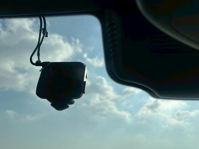 Ｅクラスステーションワゴン Ｅ２５０　ステーションワゴン　アバンギャルド　ハーフレザーシート　純正ナビ　バックカメラ　純正アルミホイール　ドラレコ　純正フロアマット（38枚目）