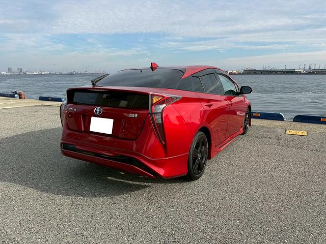 プリウス Ａツーリングセレクション　モデリスタフルエアロ　ブラックレザーシート　純正ナビ　バックカメラ　ブラインドスポットモニター　ヘッドアップディスプレイ（38枚目）