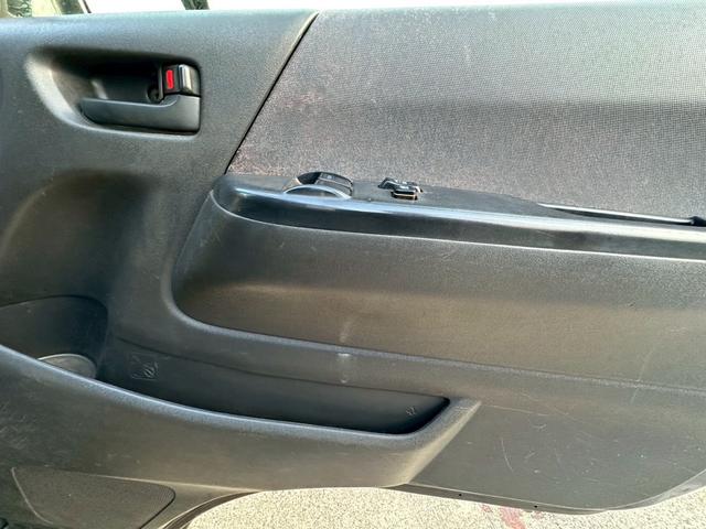 ハイエースワゴン グランドキャビン　１０人乗り　キーレス　純正ドラレコ　クリアランスソナー（8枚目）