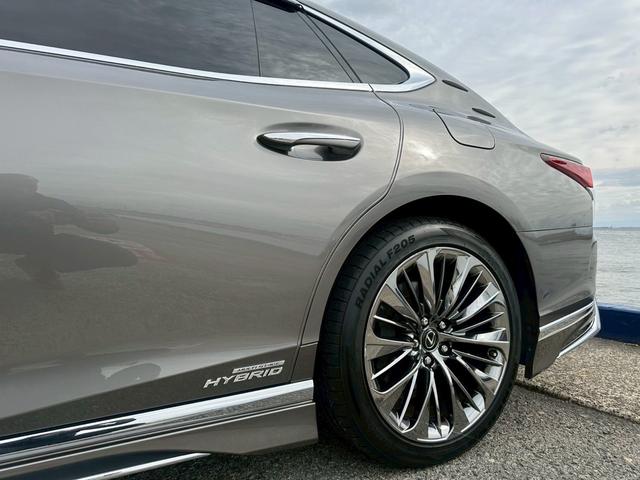 LS LS500h モデリスタエアロ(サイド、リア)純正ナビ TV パノラミックビューモニター レザーシート 純正20インチアルミホイール シートヒーター レーダークルーズ(7枚目)