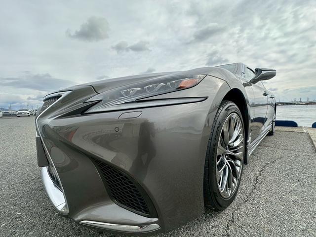 LS LS500h モデリスタエアロ(サイド、リア)純正ナビ TV パノラミックビューモニター レザーシート 純正20インチアルミホイール シートヒーター レーダークルーズ(11枚目)