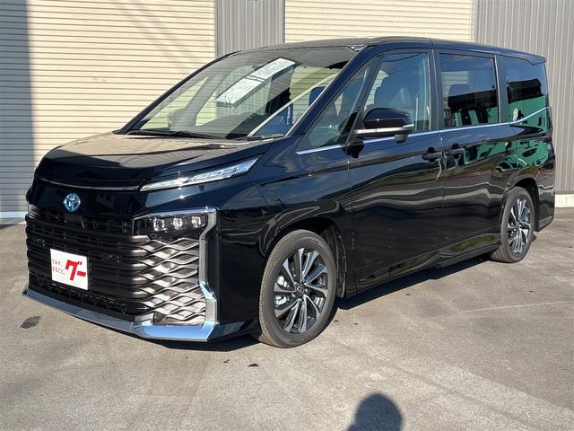 ヴォクシー ハイブリッドＳ－Ｚ　両側パワースライドドア　ユニバーサルステップ　リヤオートエアコン　ＡＣ１００Ｖ　パワーバックドア　１０．５インチディスプレイオーディオ　ＬＥＤヘッドライト　快適利便パッケージ（3枚目）