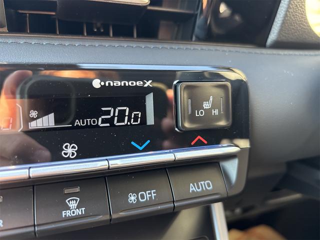 ヴォクシー ハイブリッドＳ－Ｚ　両側パワースライドドア　ユニバーサルステップ　リヤオートエアコン　ＡＣ１００Ｖ　パワーバックドア　１０．５インチディスプレイオーディオ　ＬＥＤヘッドライト　快適利便パッケージ（30枚目）