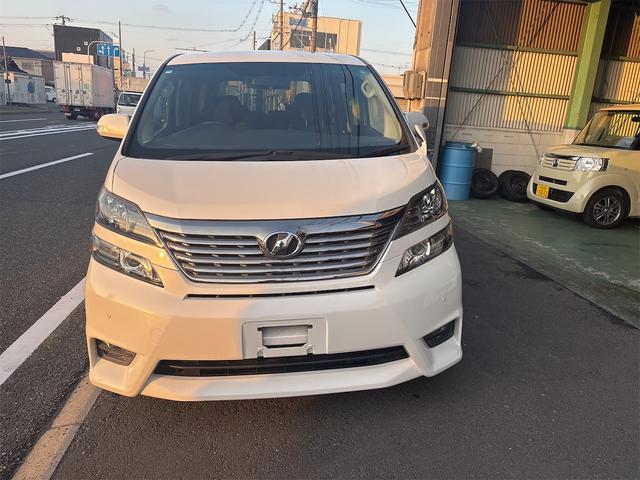 ヴェルファイア ２．４Ｚ　プラチナセレクションＩＩ　パワーバックドア　パワースライドドア　フリップダウン　バックカメラ　ウッドコンビステアリング（2枚目）