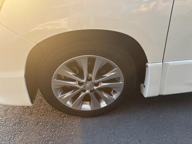 ヴェルファイア ２．４Ｚ　プラチナセレクションＩＩ　パワーバックドア　パワースライドドア　フリップダウン　バックカメラ　ウッドコンビステアリング（10枚目）