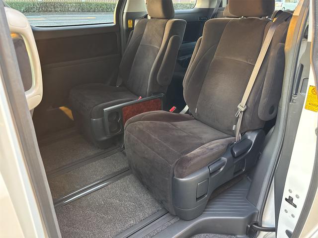 ヴェルファイア ２．４Ｚ　プラチナセレクションＩＩ　パワーバックドア　パワースライドドア　フリップダウン　バックカメラ　ウッドコンビステアリング（19枚目）