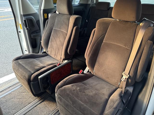 ヴェルファイア ２．４Ｚ　プラチナセレクションＩＩ　パワーバックドア　パワースライドドア　フリップダウン　バックカメラ　ウッドコンビステアリング（22枚目）