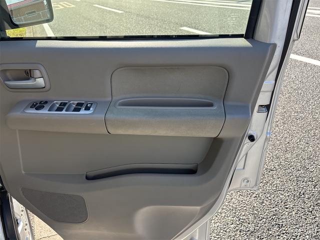 エブリイワゴン ＰＺターボ　パワースライドドア　ＥＴＣ　ドラレコ　フォグランプ　キーレスキー　純正アルミ　オートエアコン　修復リア少（11枚目）