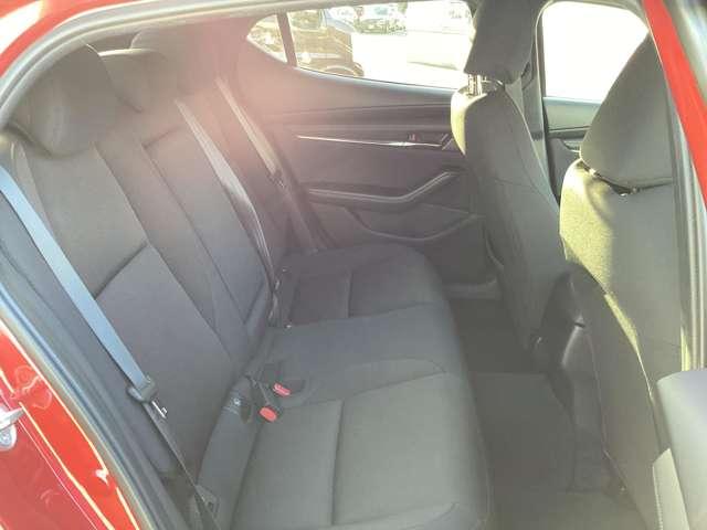 ＭＡＺＤＡ３ファストバック ２．０　２０Ｓ　プロアクティブ　ツーリング　セレクション　ＥＴＣ車載器　マツダ認定中古車　バックカメラ（14枚目）
