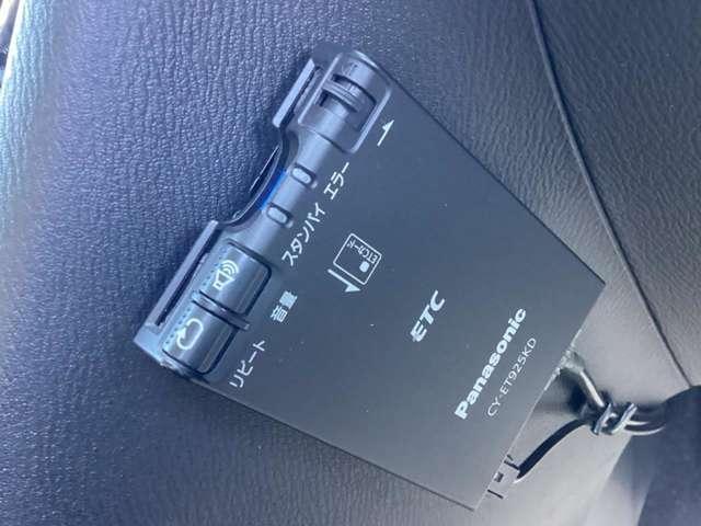 �d�s�b��������񓋍ځB���������������Œ�Ԃ���K�v�Ȃ�ē��R�Ȃ��ł��B�X���[�Y�ɃX�g���X�Ȃ��h���C�u�����y���݂��������B�i���x�����z�ɃZ�b�g�A�b�v��p�͊܂܂�Ă���܂���B�j