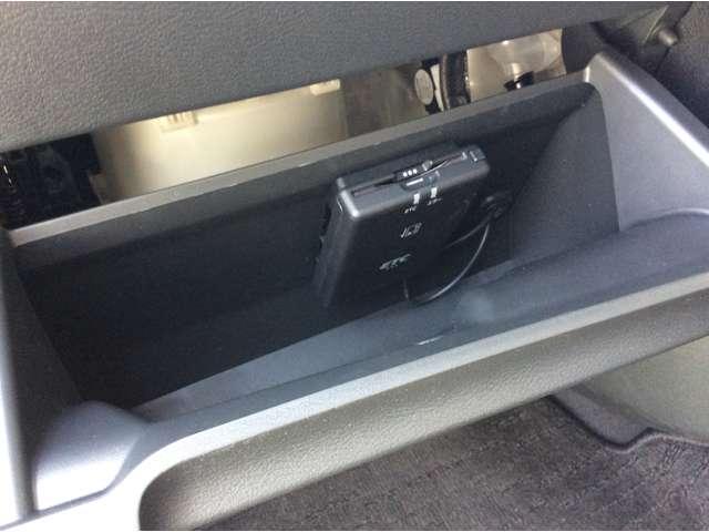 プロパイロット 衝突被害軽減ブレーキ LEDランプ ナビTV 試乗車UP ETC ワンオーナ キーレス ABS インテリキー AW アラビュ- メモリーナビ付き 踏み間違 Bモニター 盗難防止(9枚目)